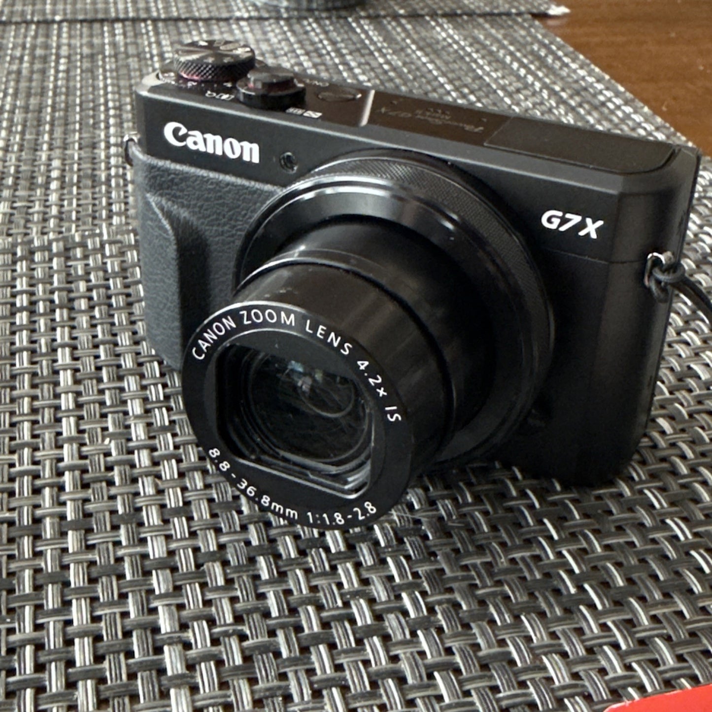 Canon PowerShot G7 X Mark II 20.1MP Compact Camera - Black Mint