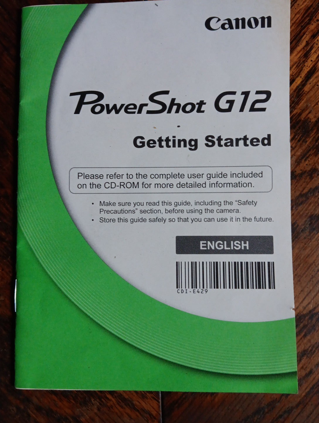 Canon Powershot G12 10MP, 3 Batteries, 2 Chargers, 2 Straps, 8gb SD, 2387 Shots