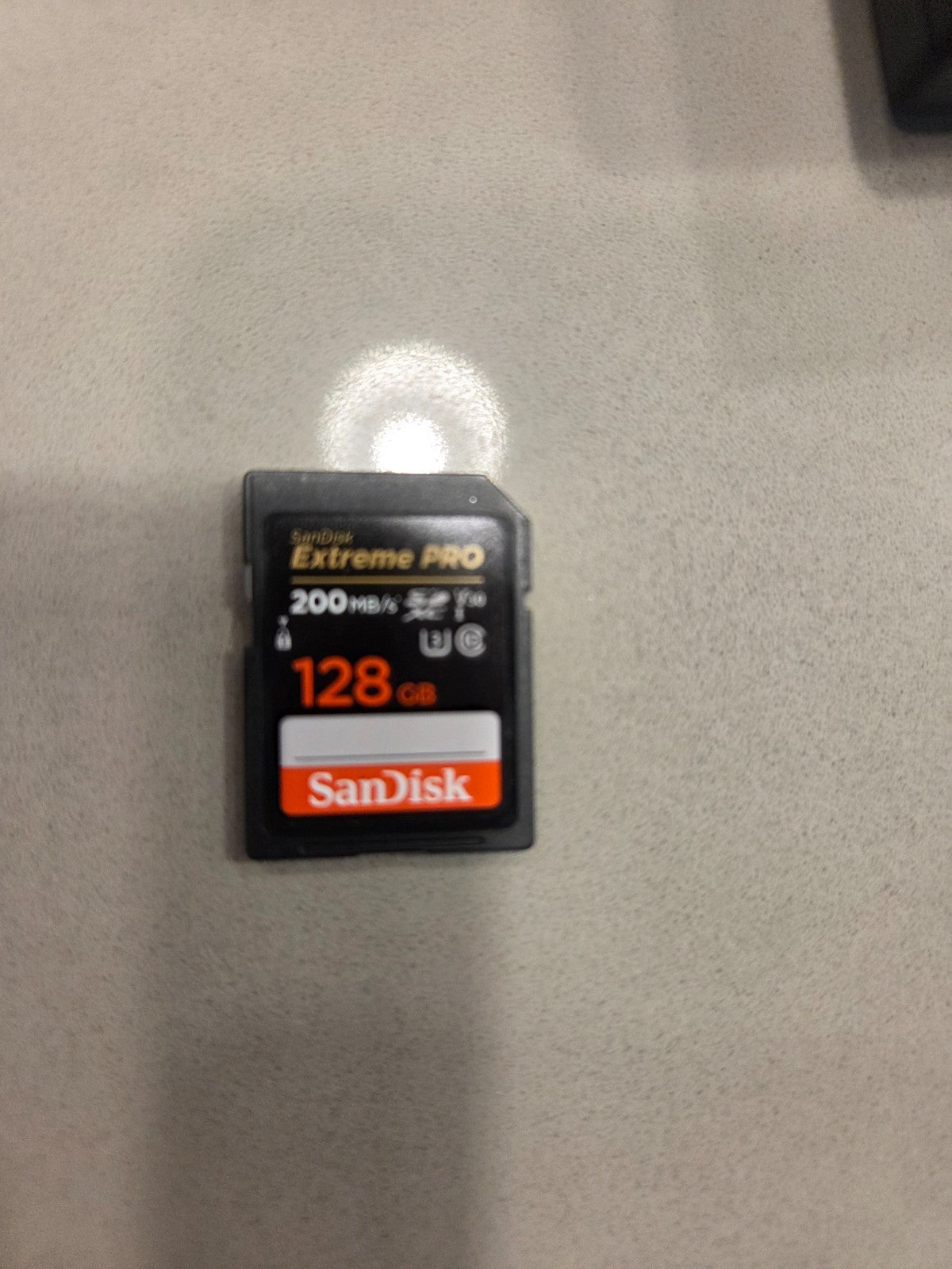 Nikon Coolpix P1100 / Red Dot / 128GB SD / Case / Filter / 5x Battery / Charger